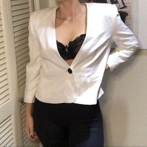 Vintage 1980s flirty white front pocket blazer sexy open jacket